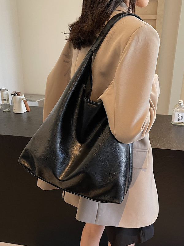Large Capacity Commuter Bucket Bag