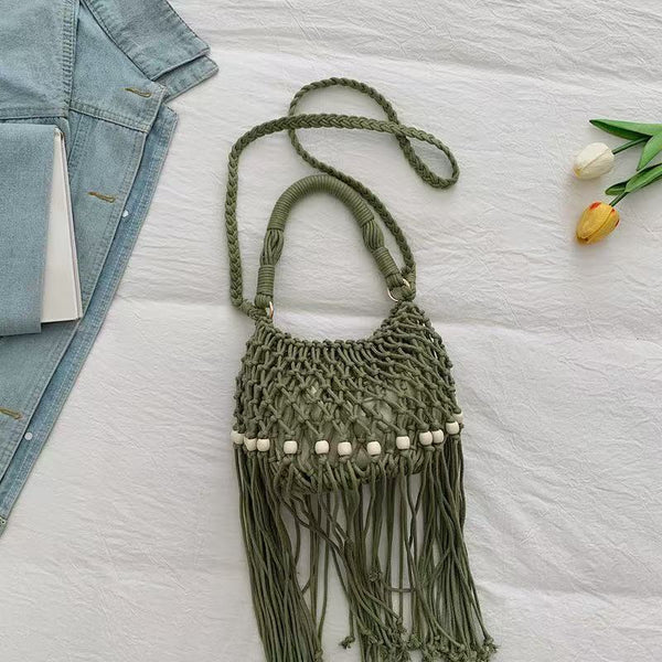 Tassel Woven Straw Vacation Bucket Bag
